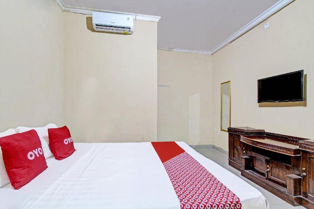 Oyo 91353 Hotel Surya Andesa Klaten Exterior foto