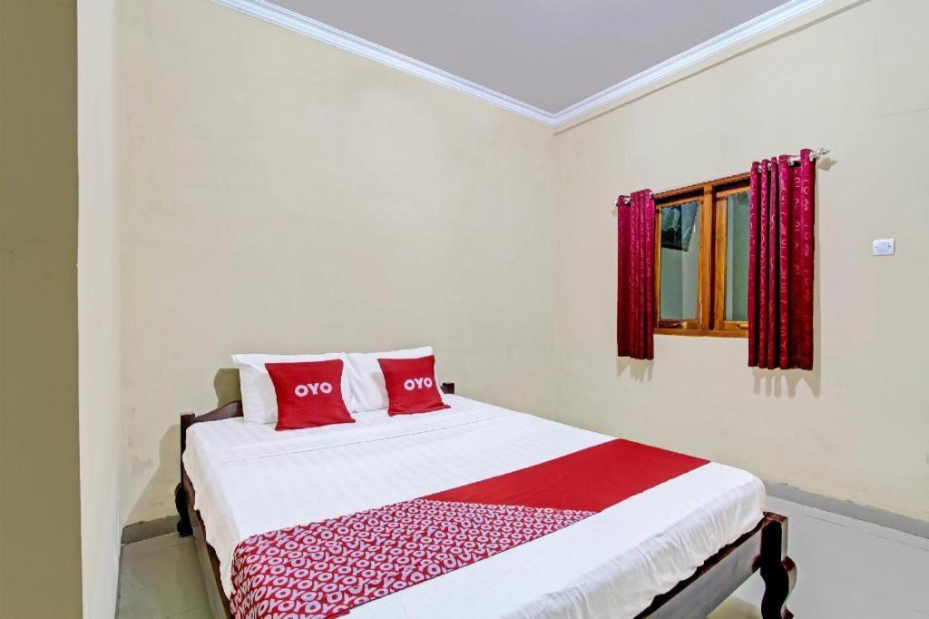 Oyo 91353 Hotel Surya Andesa Klaten Exterior foto